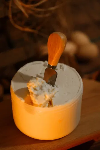 Tam Yağlı Erzincan Tulum peyniri 900 GR