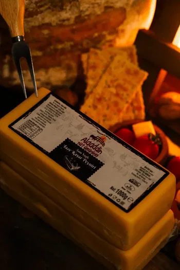 Tam Yağlı Blok Kaşar 1 kg