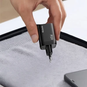 Mcdodo CH-8590 YGS 65W Dijital Ekranlı USB-A ve Type-C Hızlı Şarj Adaptörü - Görsel 5