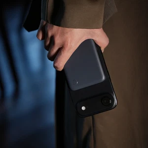 Mcdodo MC-2931 MetaAir 20W 5000mAh Ultra İnce Metal Manyetik Kablosuz Powerbank Siyah - Görsel 2