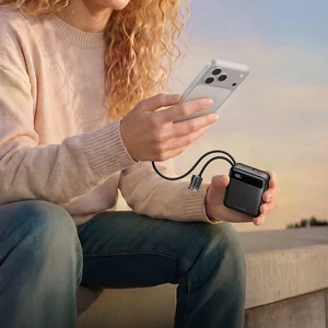 Mcdodo MC-2480 MiniKit 10000mAh 22.5W Dahili Type-C ve Lightning Kablolu USB-C USB-A Çıkışlı Mini Hızlı Şarj Powerbank Siyah - Görsel 8