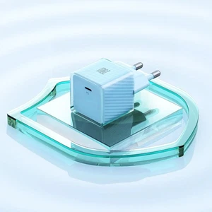 Mcdodo CH-3772 20W PD GaN Type-C Hızlı Şarj Aleti Mavi - Görsel 4