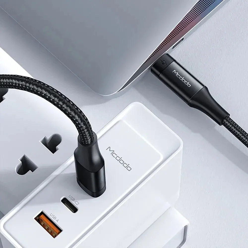 MCDODO CA-8760 Thunderbolt 3 Intel 100W Type-C To Type-C Yüksek Hızlı Veri Aktarım Kablosu Siyah - Görsel 4