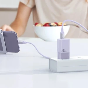 Mcdodo CH-4041 20W PD Şarj Adaptörü ve Type-C to Lightning Şarj Kablosu - Görsel 2
