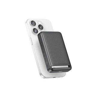 Mcdodo MC-7811 10000mAh 30w qİ2 Manyetik Stantlı Powerbank Siyah - Görsel 3