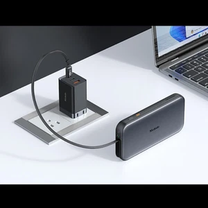 Mcdodo MC-5920 10000mAh 45W LED Ekranlı Dahili Geri Çekilebilir Kablolu Powerbank - Görsel 3