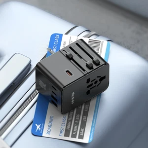 Mcdodo CP-5980 – 70w 3c2a Universal Seyahat Adaptörü Type-c To Type-c Kablolu - Görsel 3