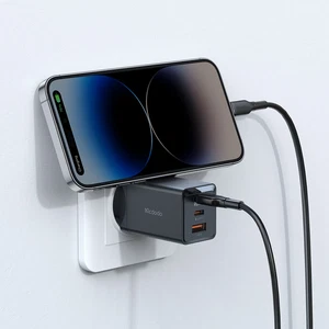 Mcdodo CH-1543 67W GaN 5 Pro 2xType-C + 1xUSB Hızlı Şarj Adaptörü ve Type-C to Type-C Şarj Kablosu Siyah - Görsel 8