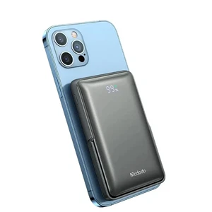 Mcdodo MC-0691 15W Go Power MagSafe 10000mAh Powerbank Gri - Görsel 2
