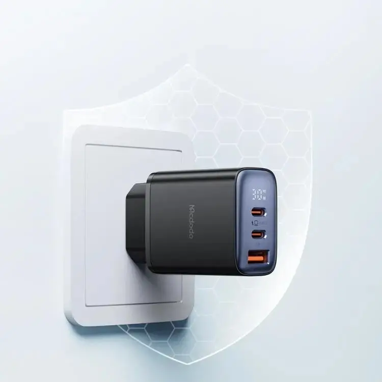 MCDODO CH-2180 30W 2 TYPE-C 1 USB-A GİRİŞLİ DİGİTAL GÖSTERGELİ HIZLI ŞARJ ALETİ- SİYAH - Görsel 5