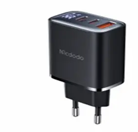 MCDODO CH-2180 30W 2 TYPE-C 1 USB-A GİRİŞLİ DİGİTAL GÖSTERGELİ HIZLI ŞARJ ALETİ- SİYAH - Görsel 1