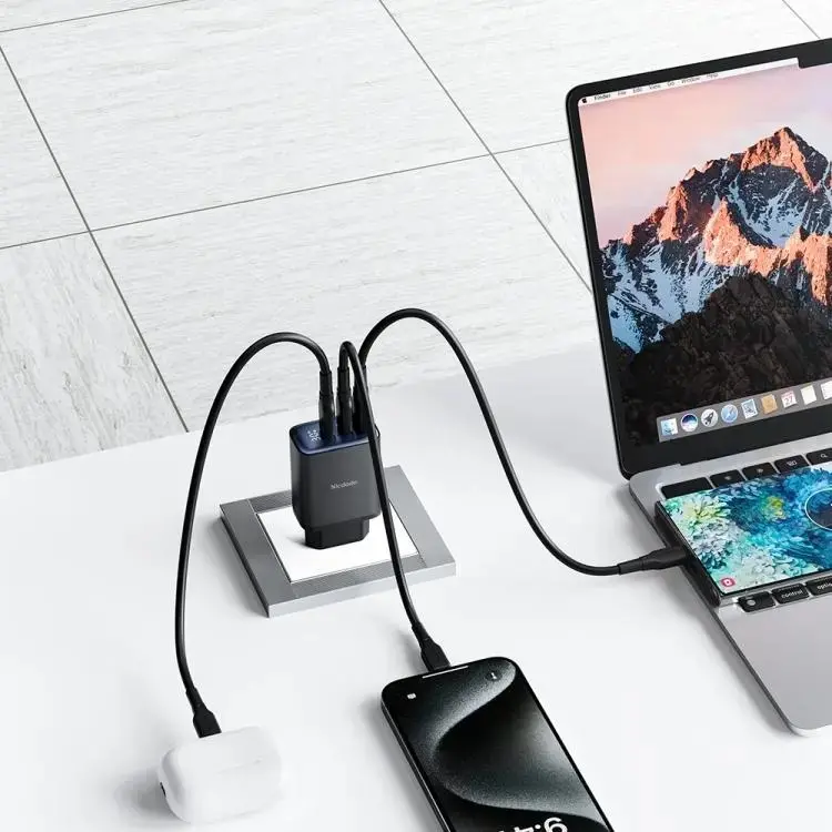 MCDODO CH-2180 30W 2 TYPE-C 1 USB-A GİRİŞLİ DİGİTAL GÖSTERGELİ HIZLI ŞARJ ALETİ- SİYAH - Görsel 6