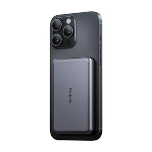 Mcdodo MC-4641 20W 5000mAh Metal Ultra İnce Manyetik Kablosuz Powerbank Siyah - Görsel 1