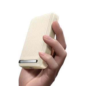 Mcdodo MC-7810 10.000 mAh 30 W  qİ2 Manyetik Stantlı Powerbank - Görsel 1