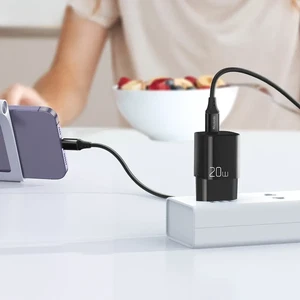 Mcdodo CH-4044 20w PD  Hızlı Şarj Adaptörü ve Type-C Kablo - Görsel 4
