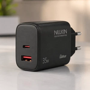 Nillkin NL-35W 35W GaN Type-C + USB-A Hızlı Şarj Adaptörü Siyah - Görsel 3