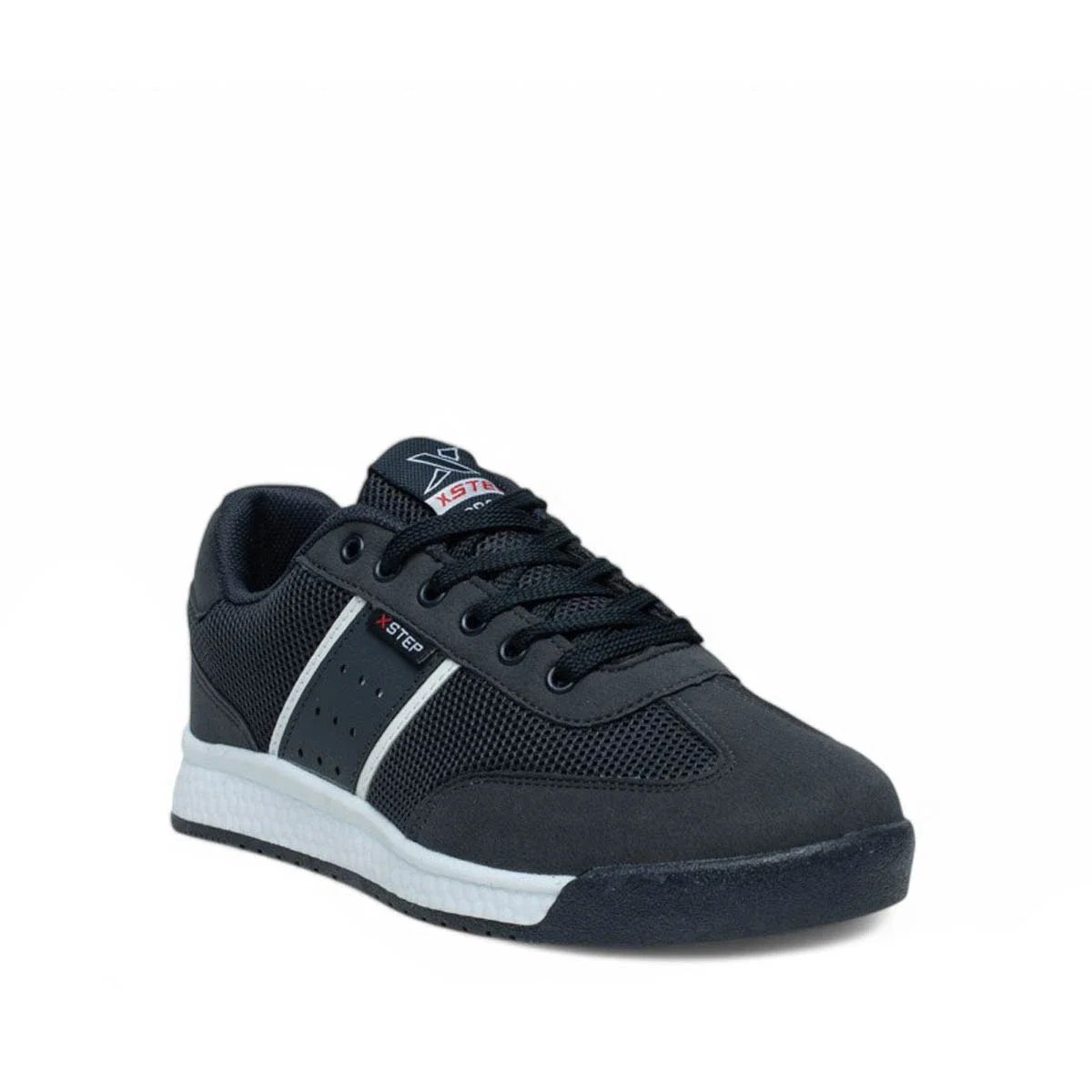 X Step Garson 2026 Anorak Laci